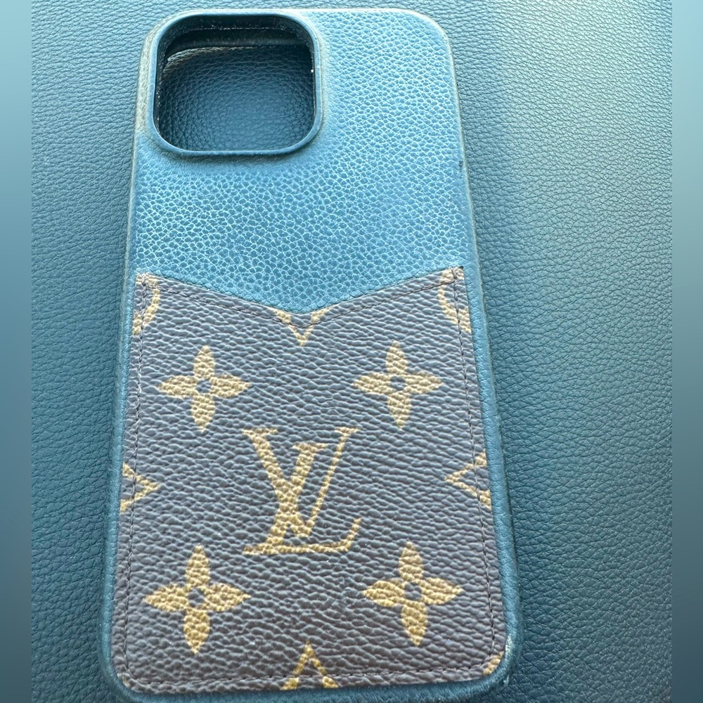 Louis Vuitton phone case. iPhone 14 pro max